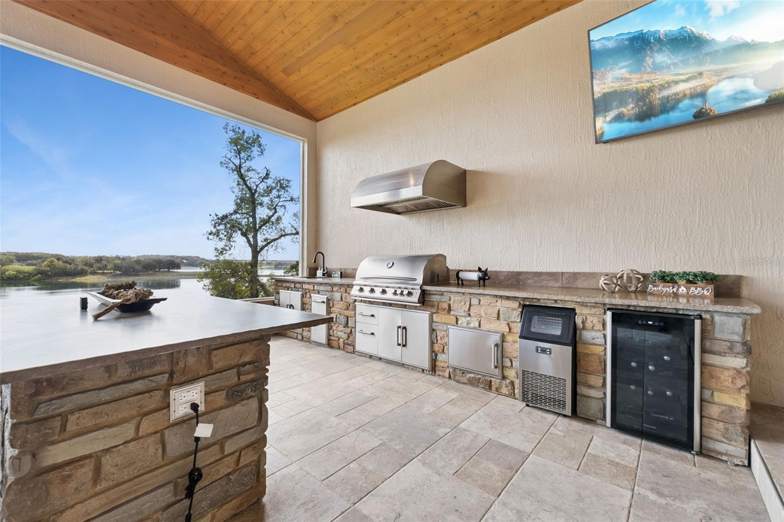 3231 Harbor Beach Dr Property Photo 33