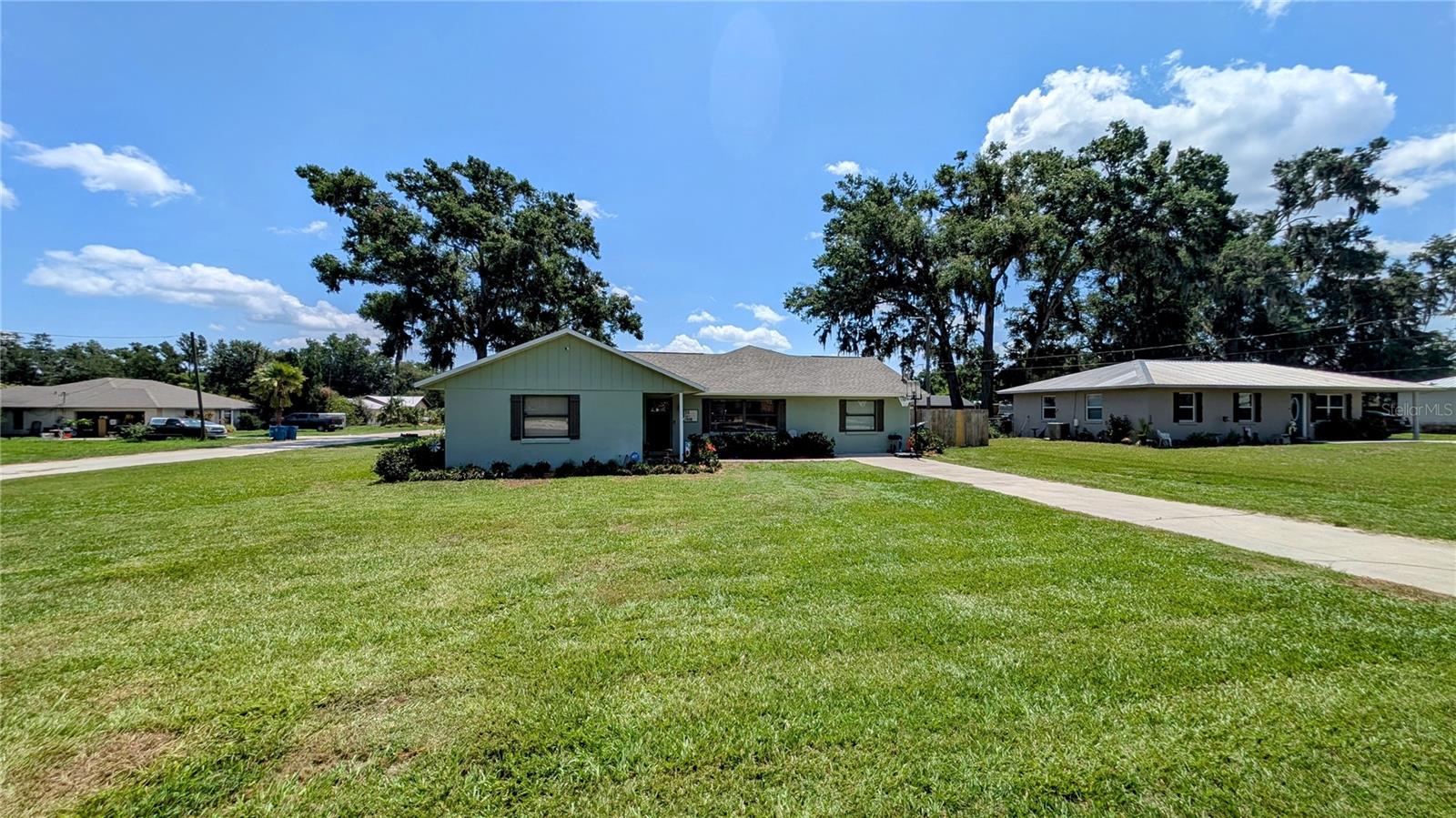 624 N Lanier Ave Property Photo 3