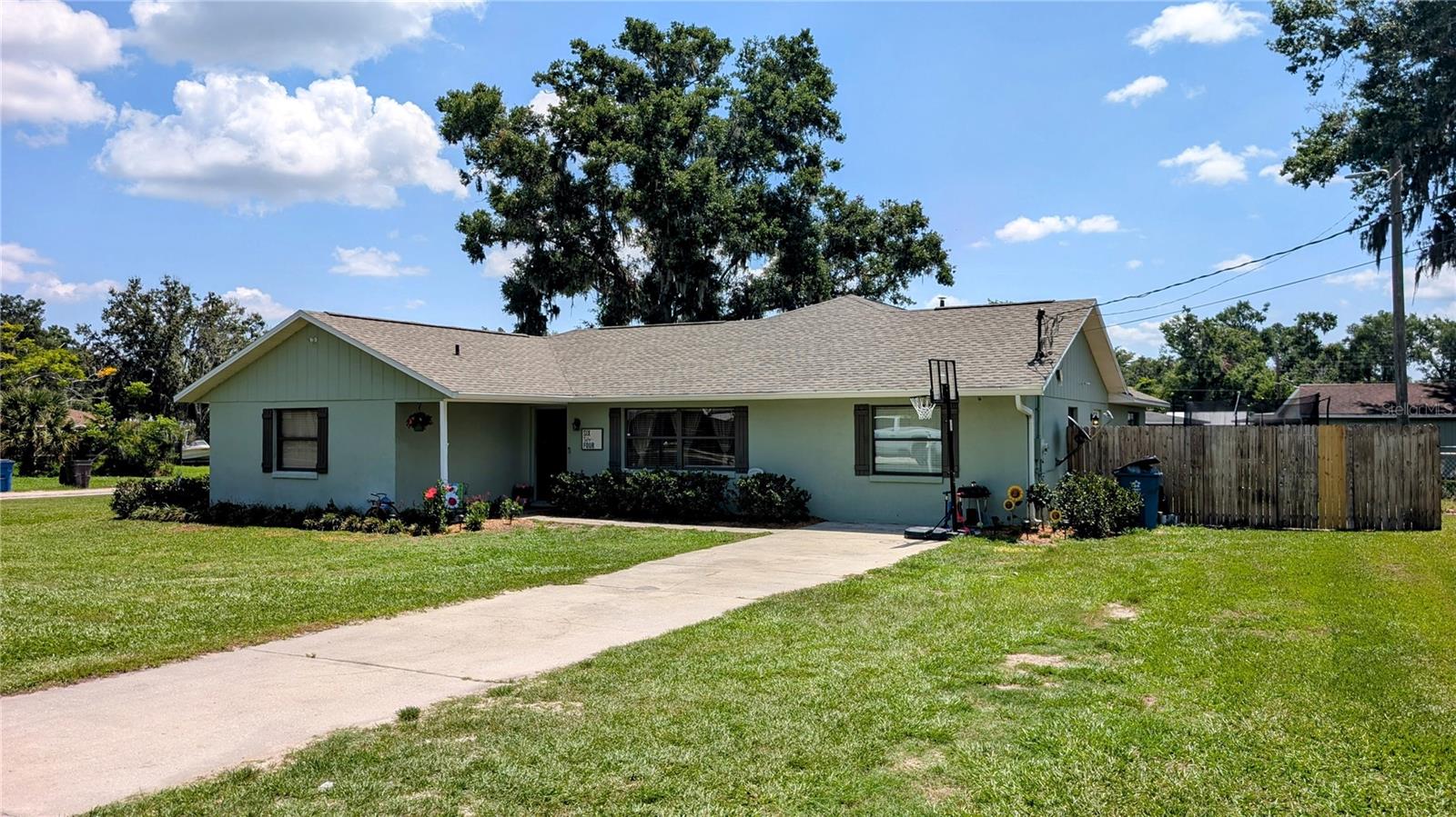 624 N Lanier Ave Property Photo 4
