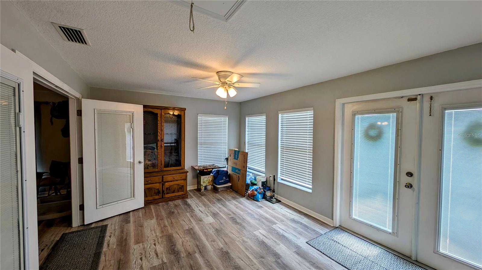 624 N Lanier Ave Property Photo 31