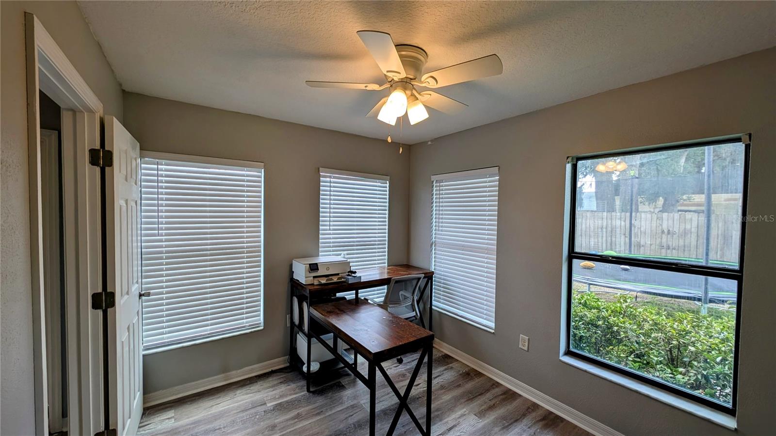 624 N Lanier Ave Property Photo 32