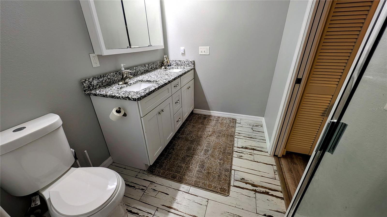 624 N Lanier Ave Property Photo 37