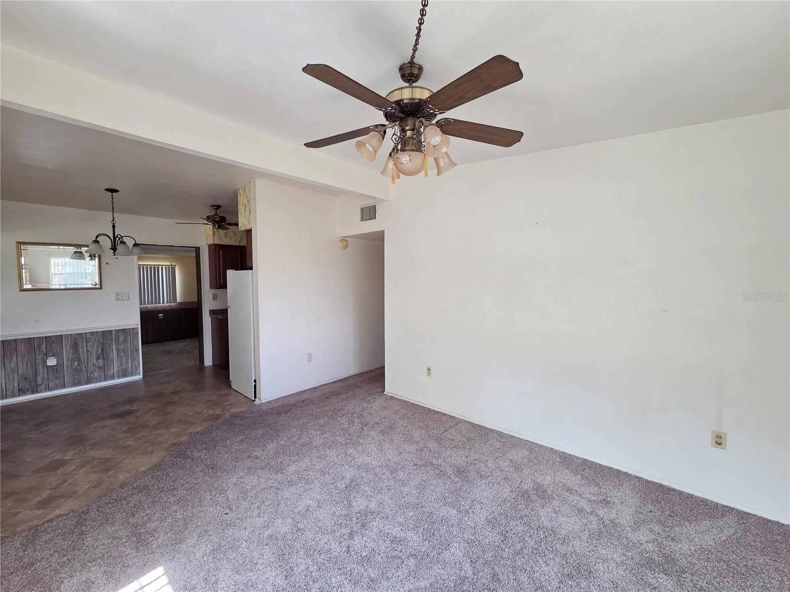 640 Forrest Dr Property Photo 4