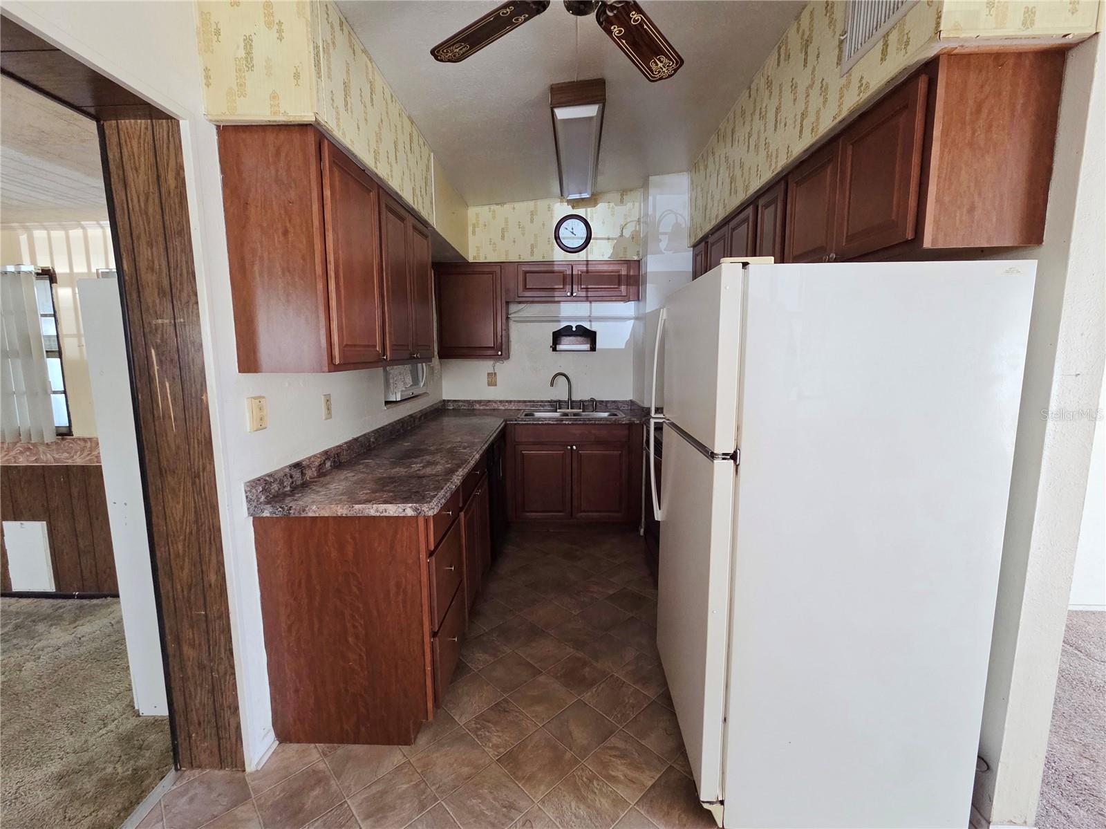 640 Forrest Dr Property Photo 5