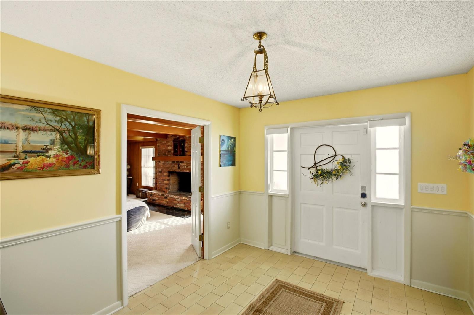 3903 Edison Ave Property Photo 4