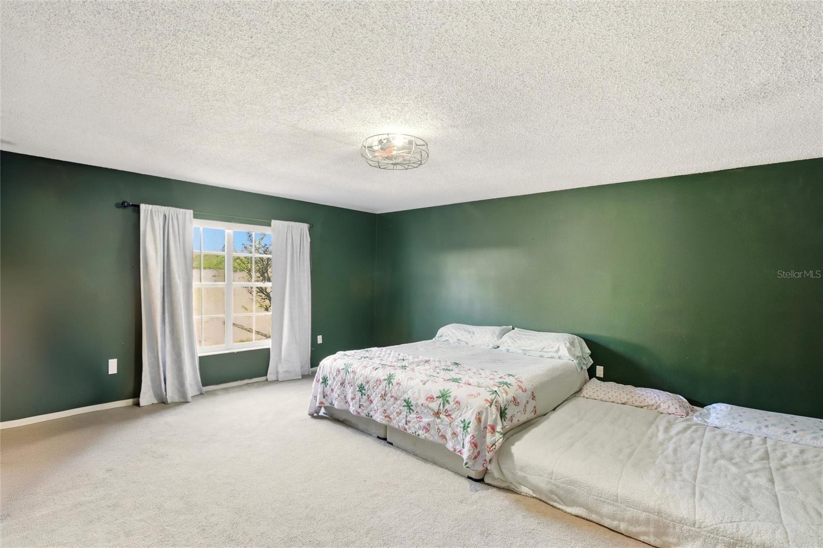 3903 Edison Ave Property Photo 16