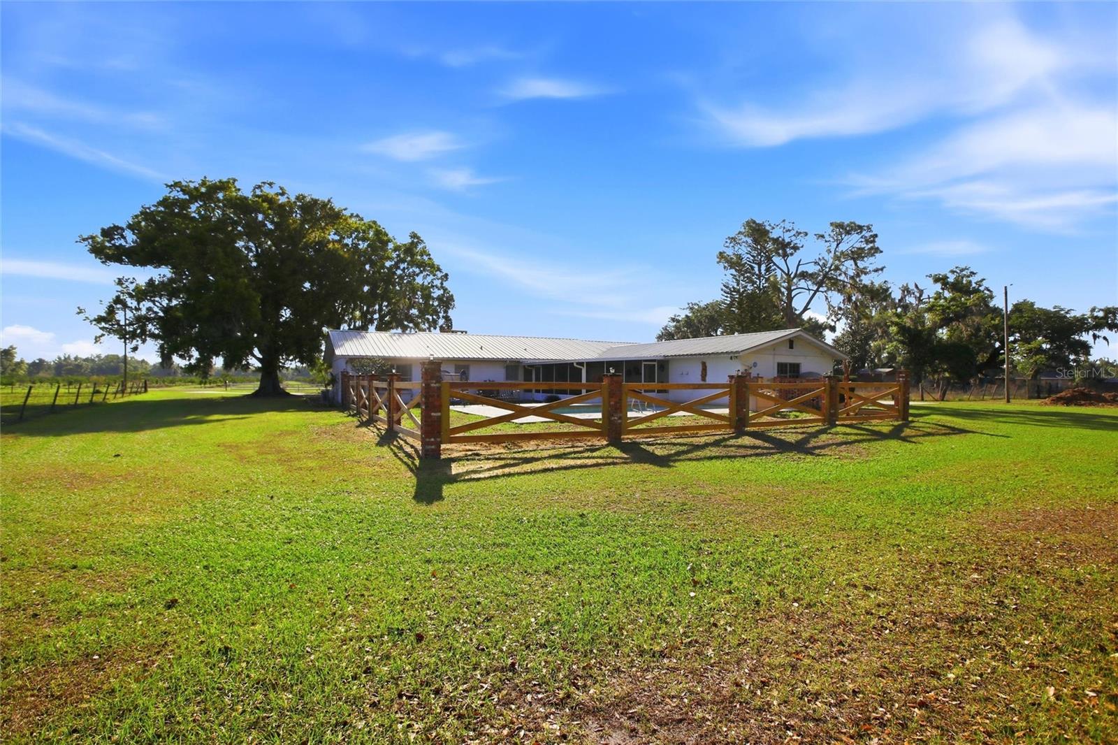 3903 Edison Ave Property Photo 45