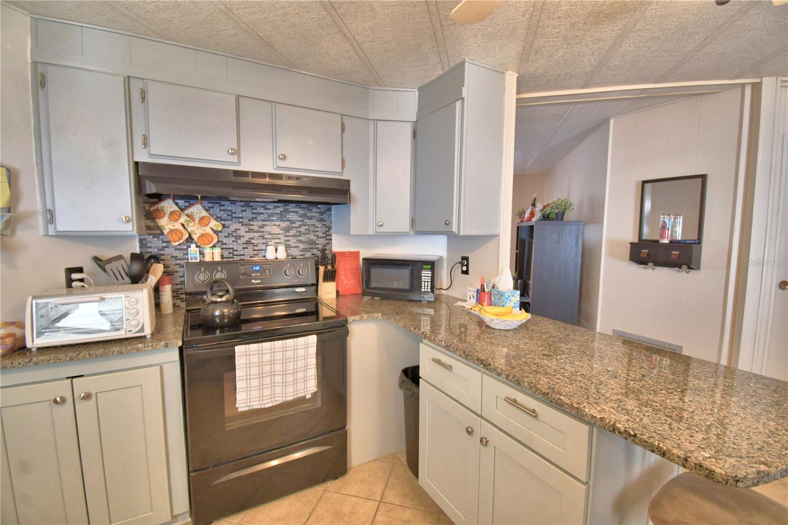 4918 Rosewood St Property Photo 22