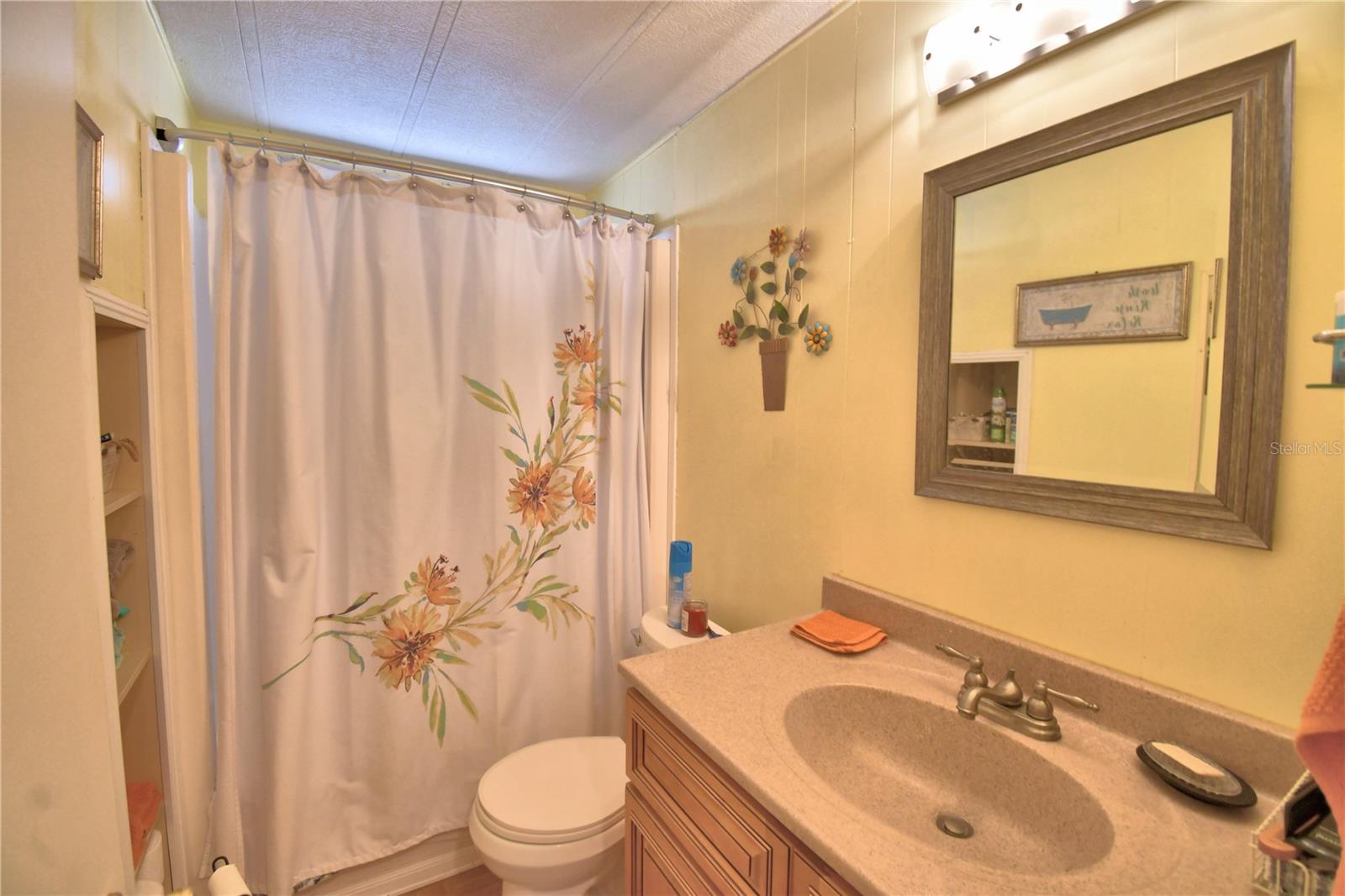 4918 Rosewood St Property Photo 24