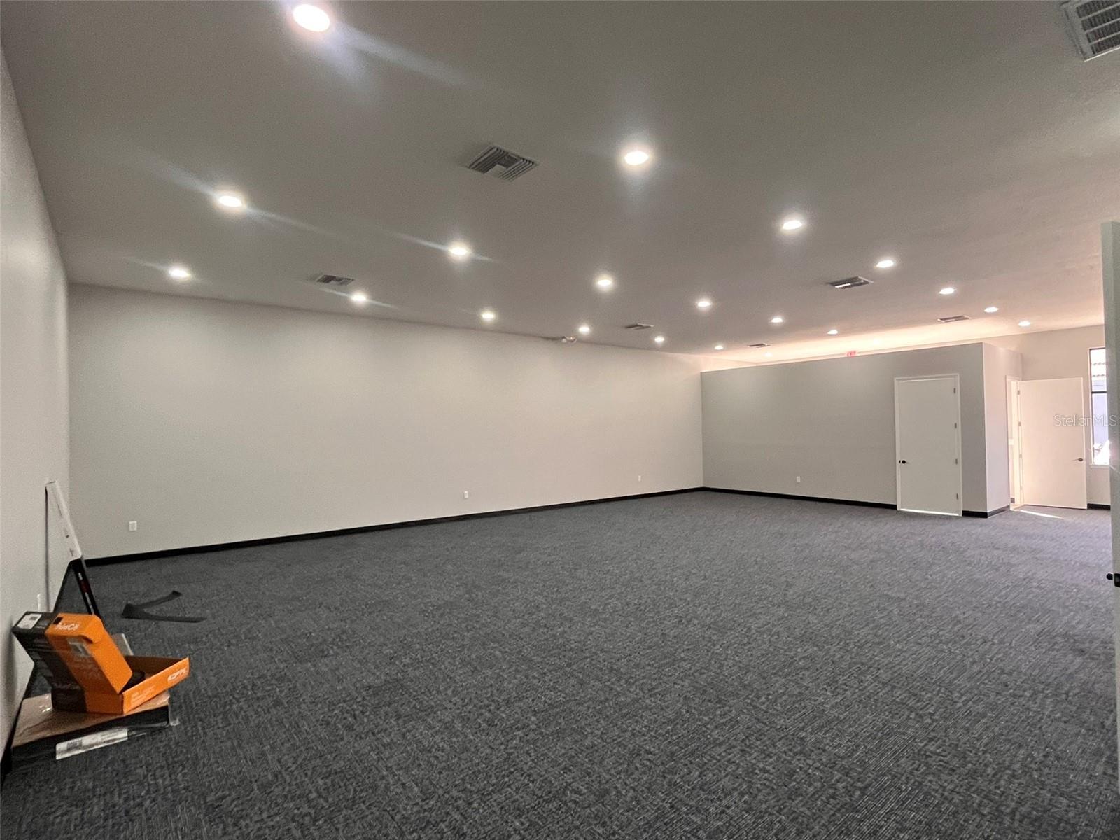 2019 21 St Nw Property Photo 8