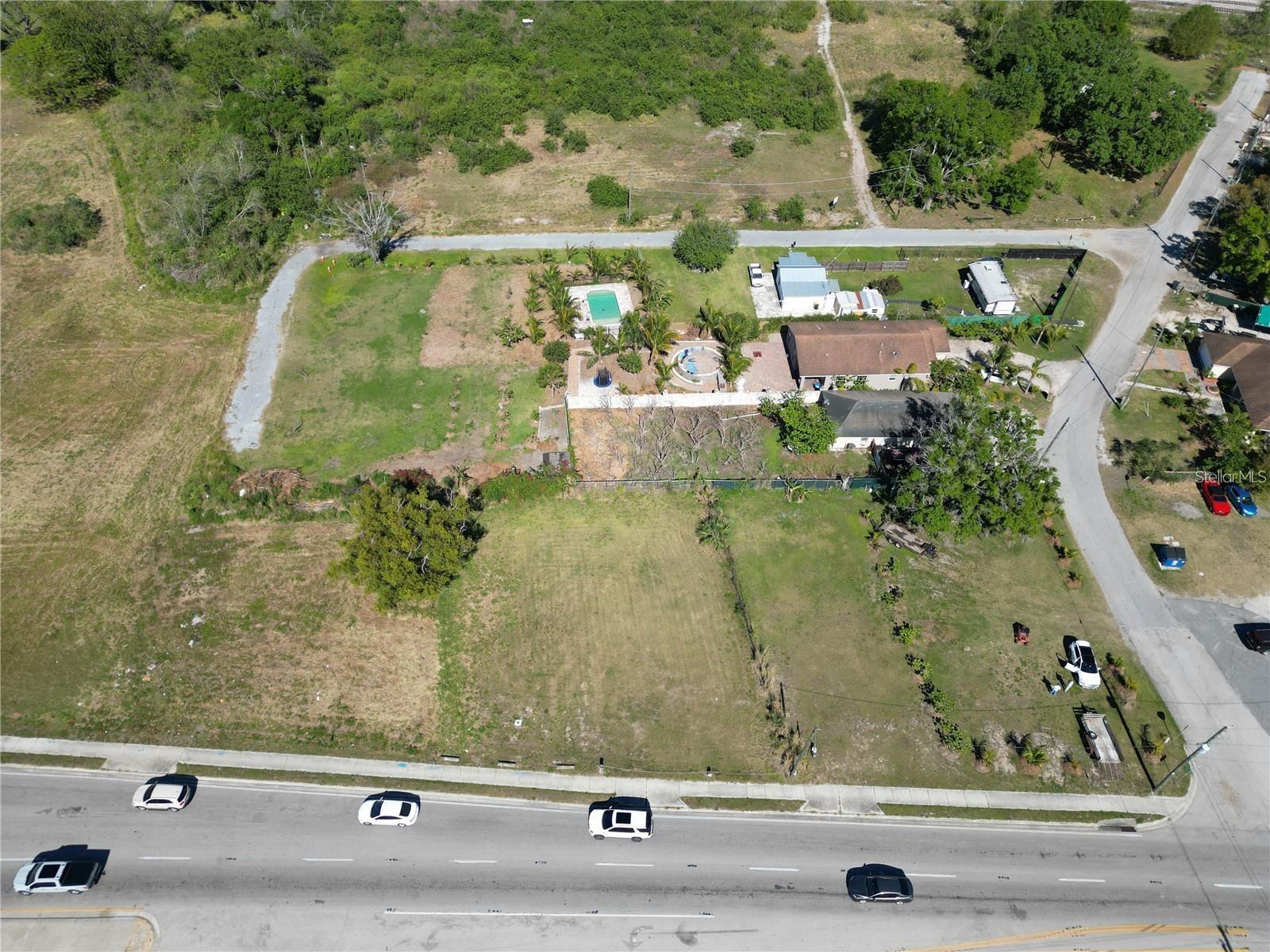 205 Snively Ave Property Photo 6