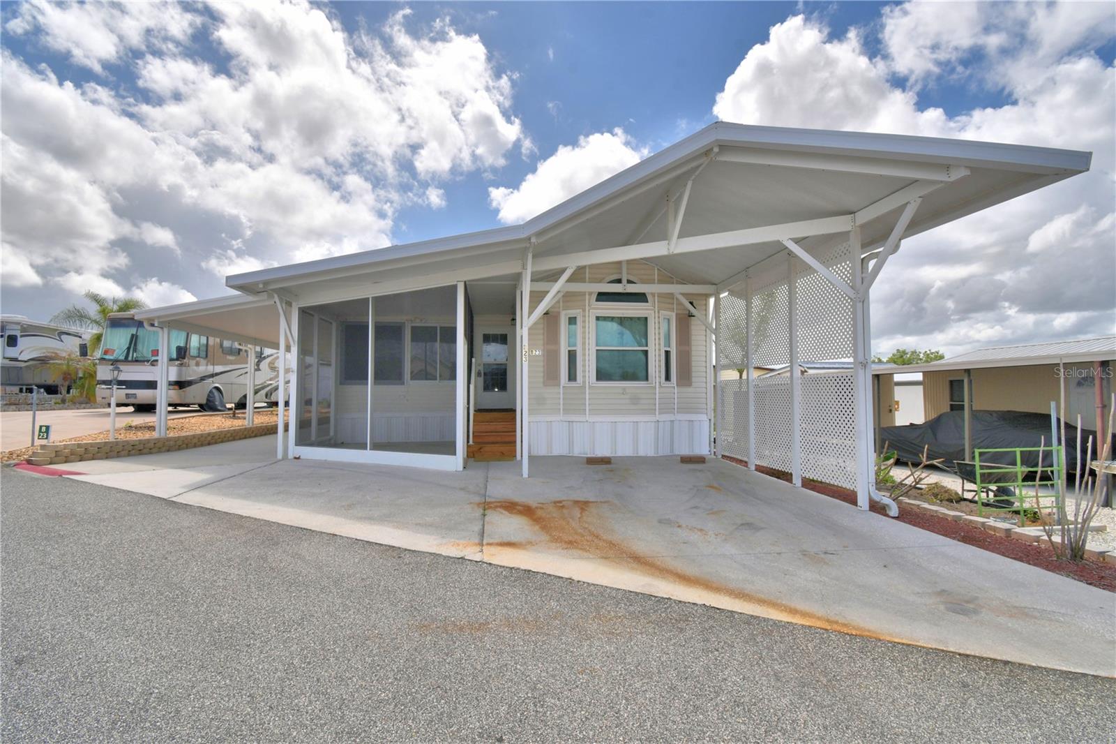 251 Patterson Rd #b23 Property Photo 4