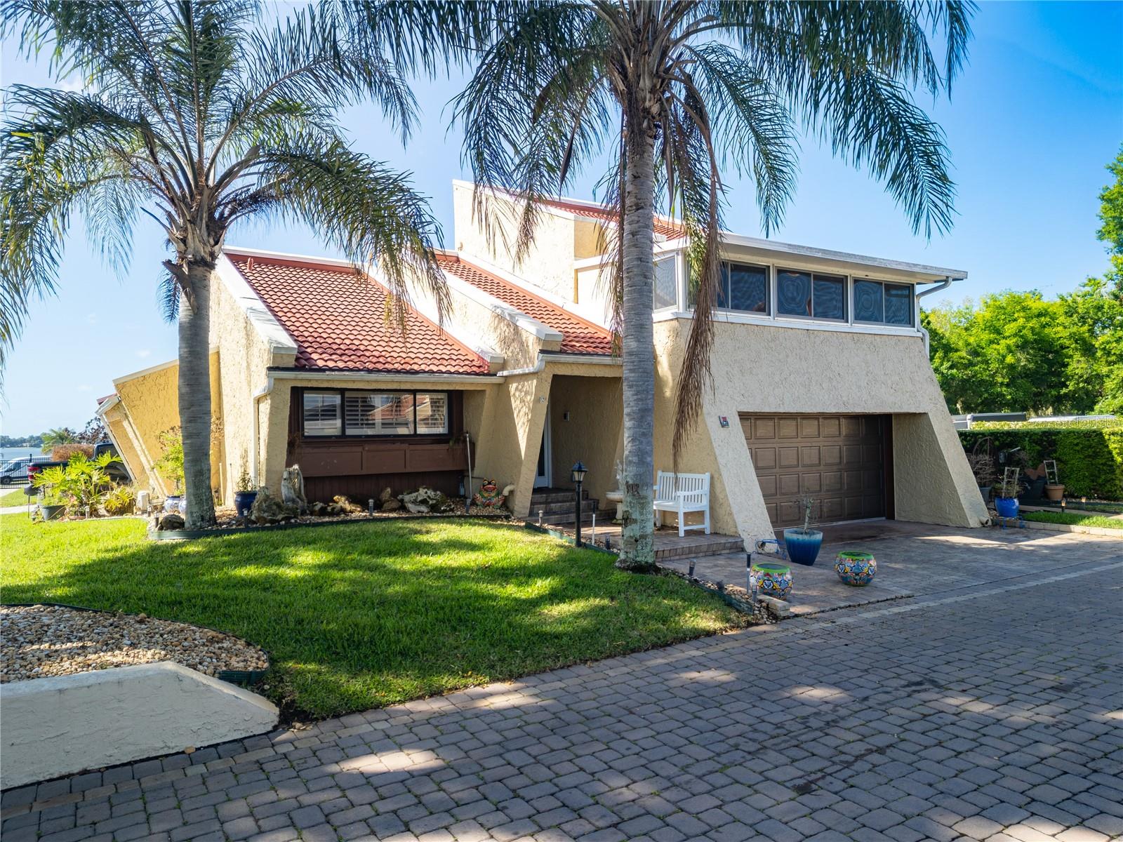 4 Casarena Ct Property Photo 3