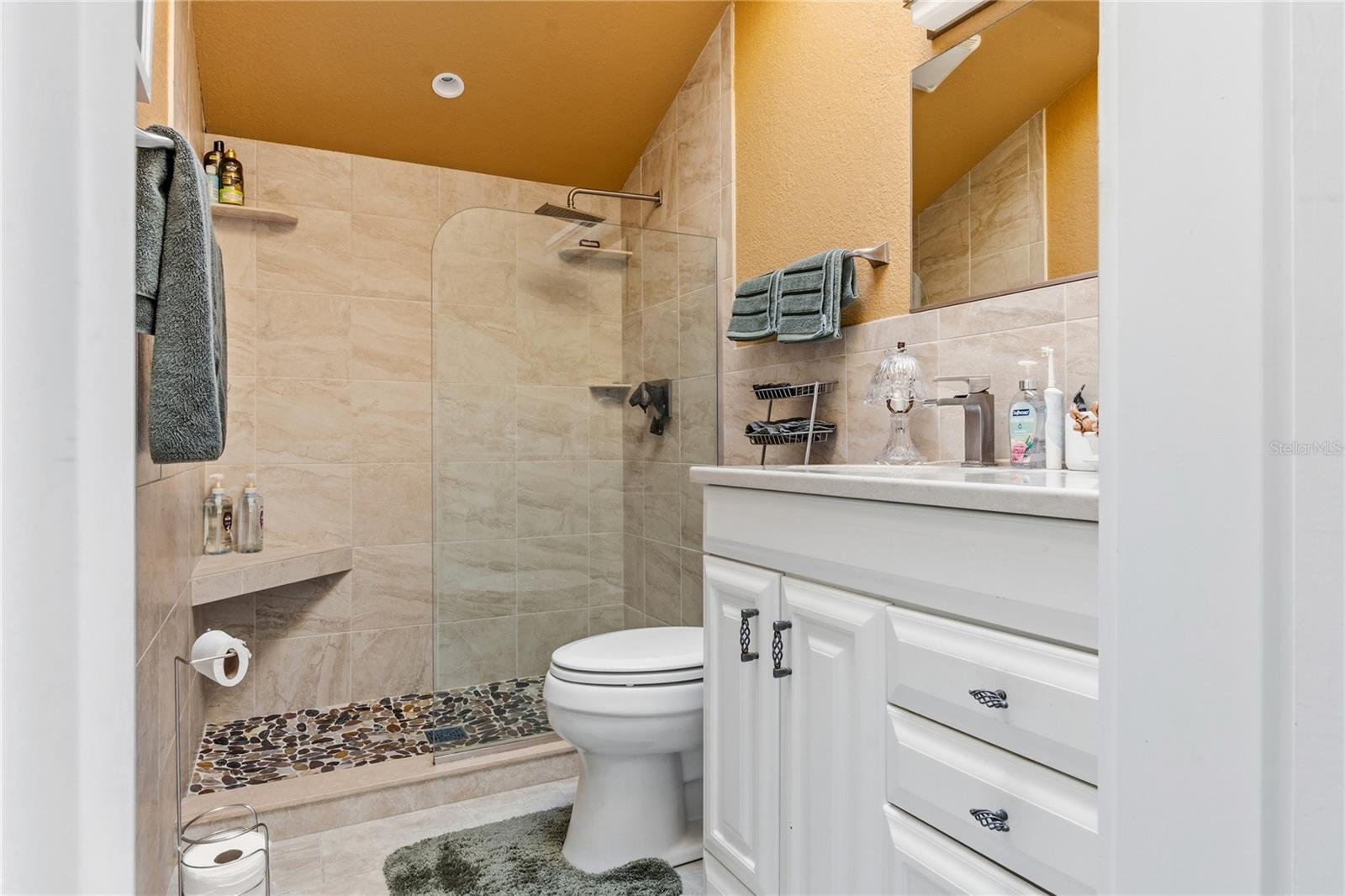 4 Casarena Ct Property Photo 46