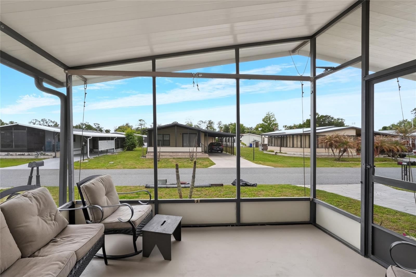 6473 Peppertree Path Ne Property Photo 5