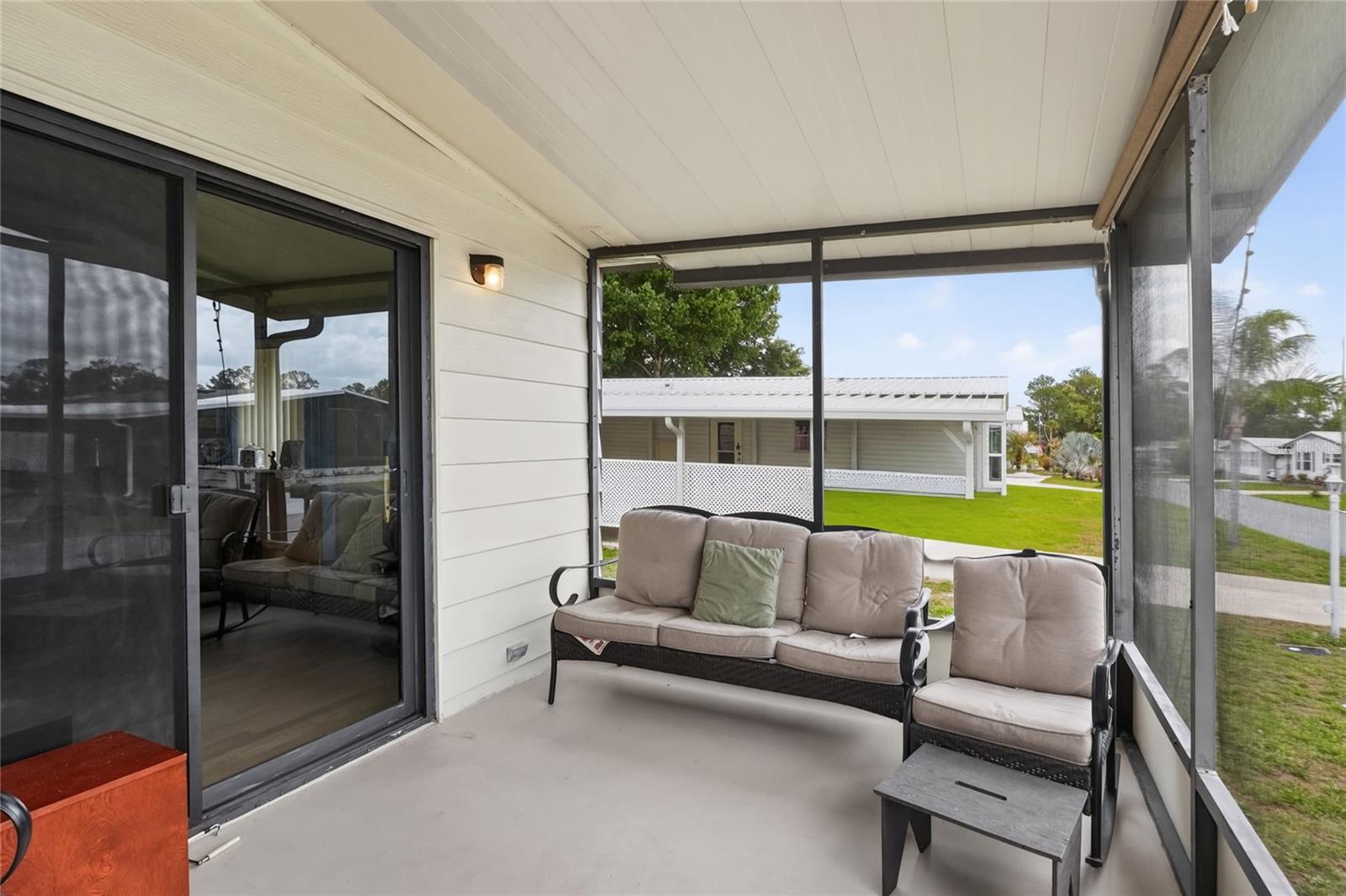 6473 Peppertree Path Ne Property Photo 6