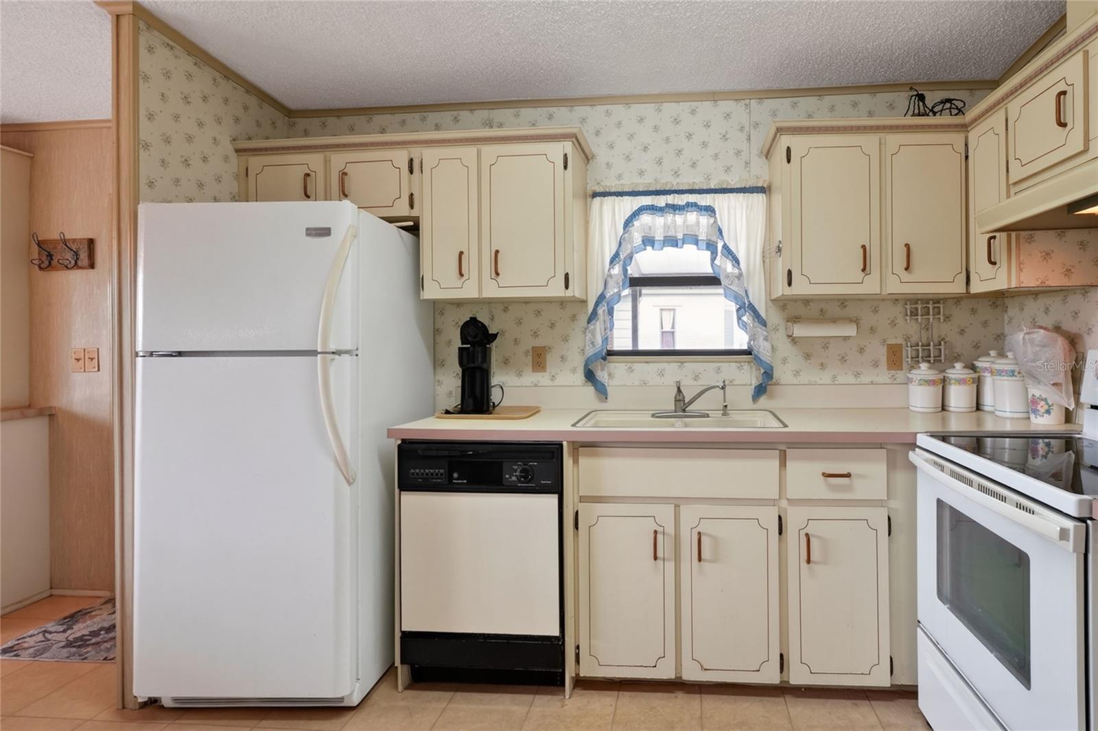 6473 Peppertree Path Ne Property Photo 15