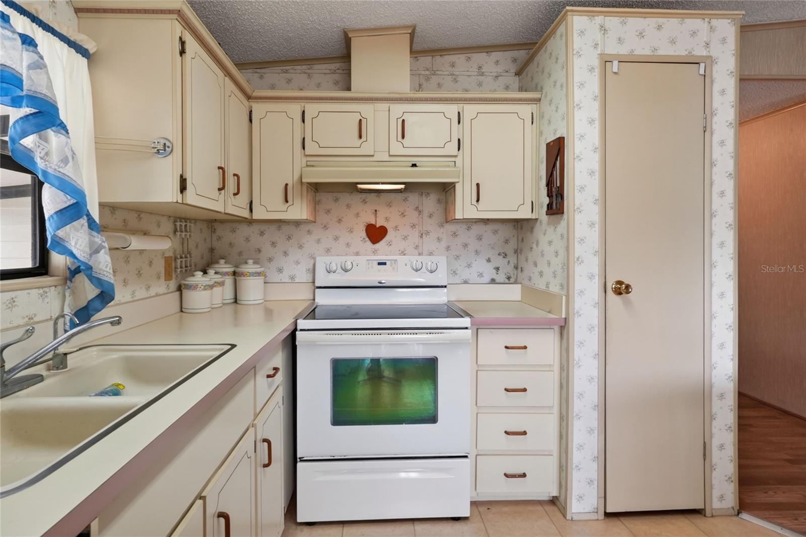 6473 Peppertree Path Ne Property Photo 16