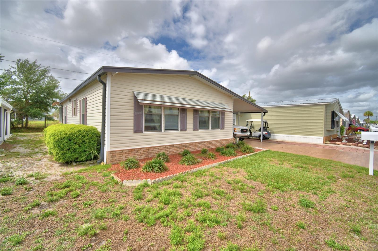 4173 Rolling Oaks Dr Property Photo 3