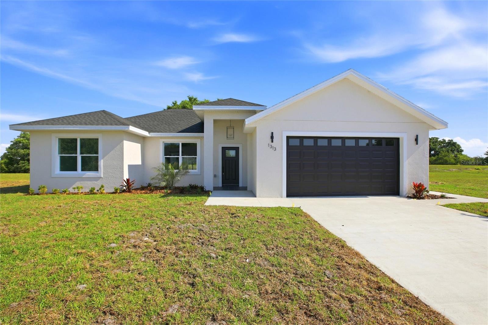 1313 BLUE HERON DR Property Photo 1