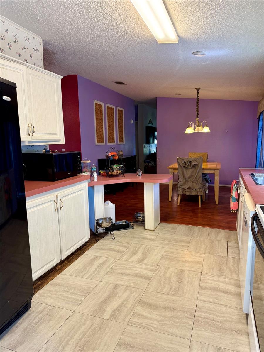4817 Rollinglen Loop W Property Photo 8