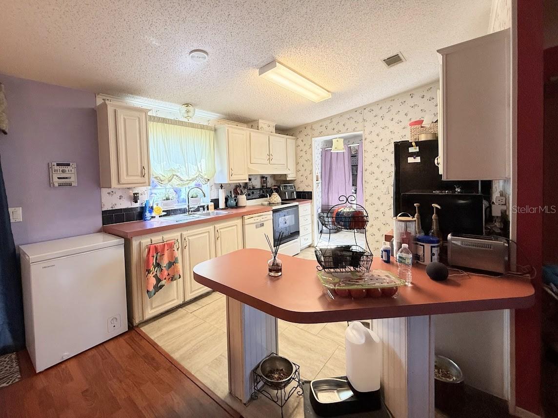 4817 Rollinglen Loop W Property Photo 9