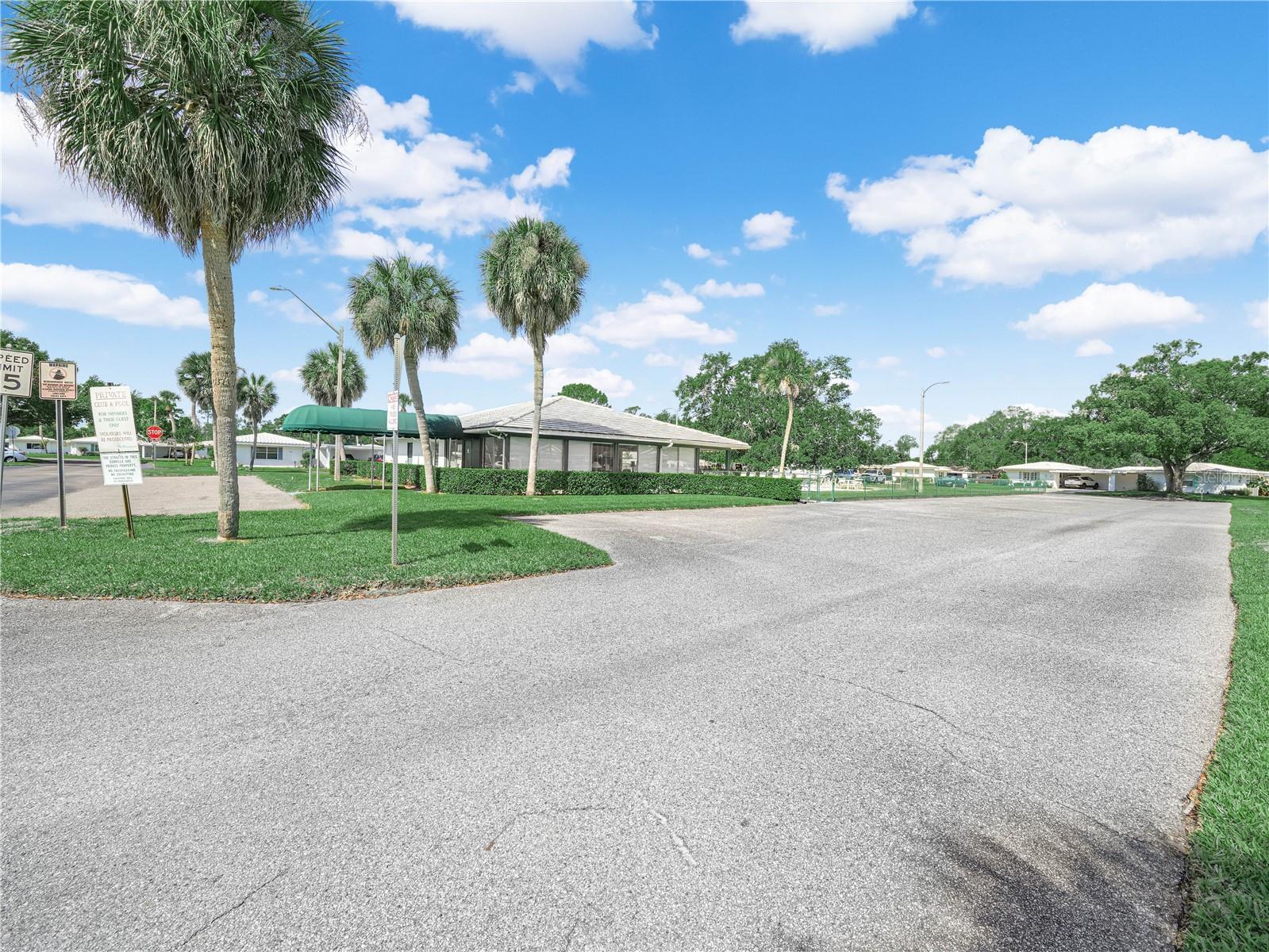 601 Imperial Blvd Property Photo 4