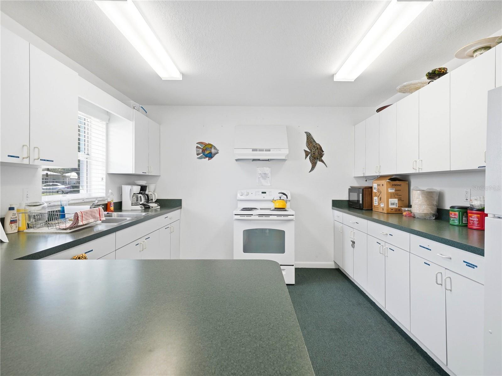 601 Imperial Blvd Property Photo 9