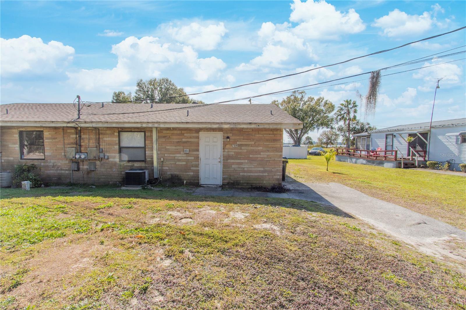 709 Mosley Rd Property Photo 1