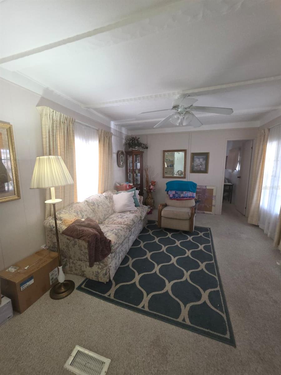3217 Illinois Ave Property Photo 5