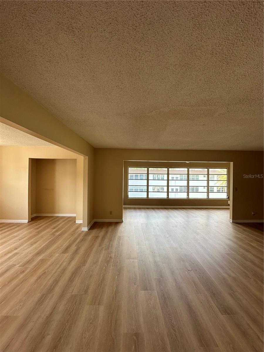 100 El Camino Dr #309 Property Photo 6