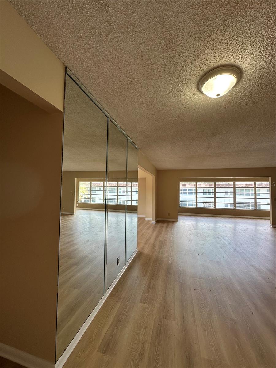 100 El Camino Dr #309 Property Photo 8