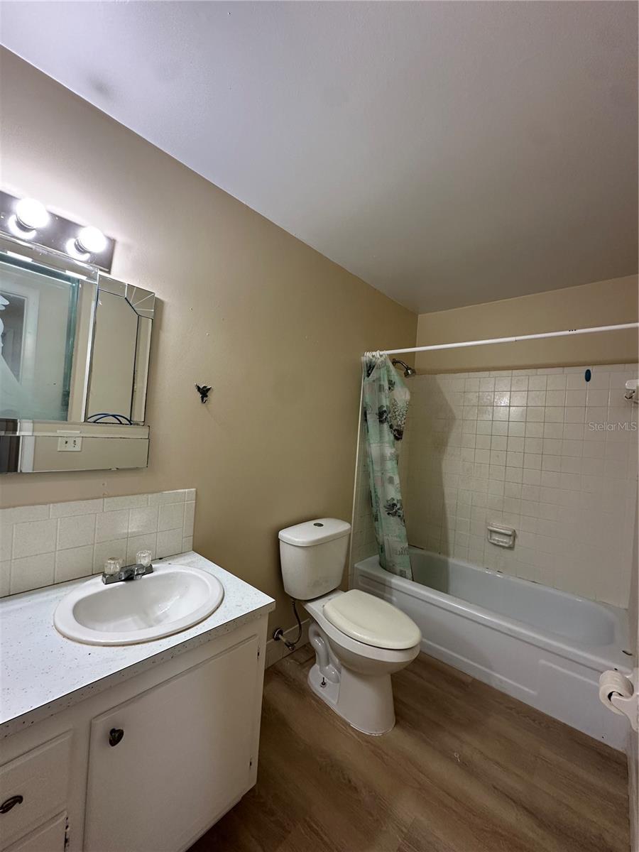 100 El Camino Dr #309 Property Photo 16