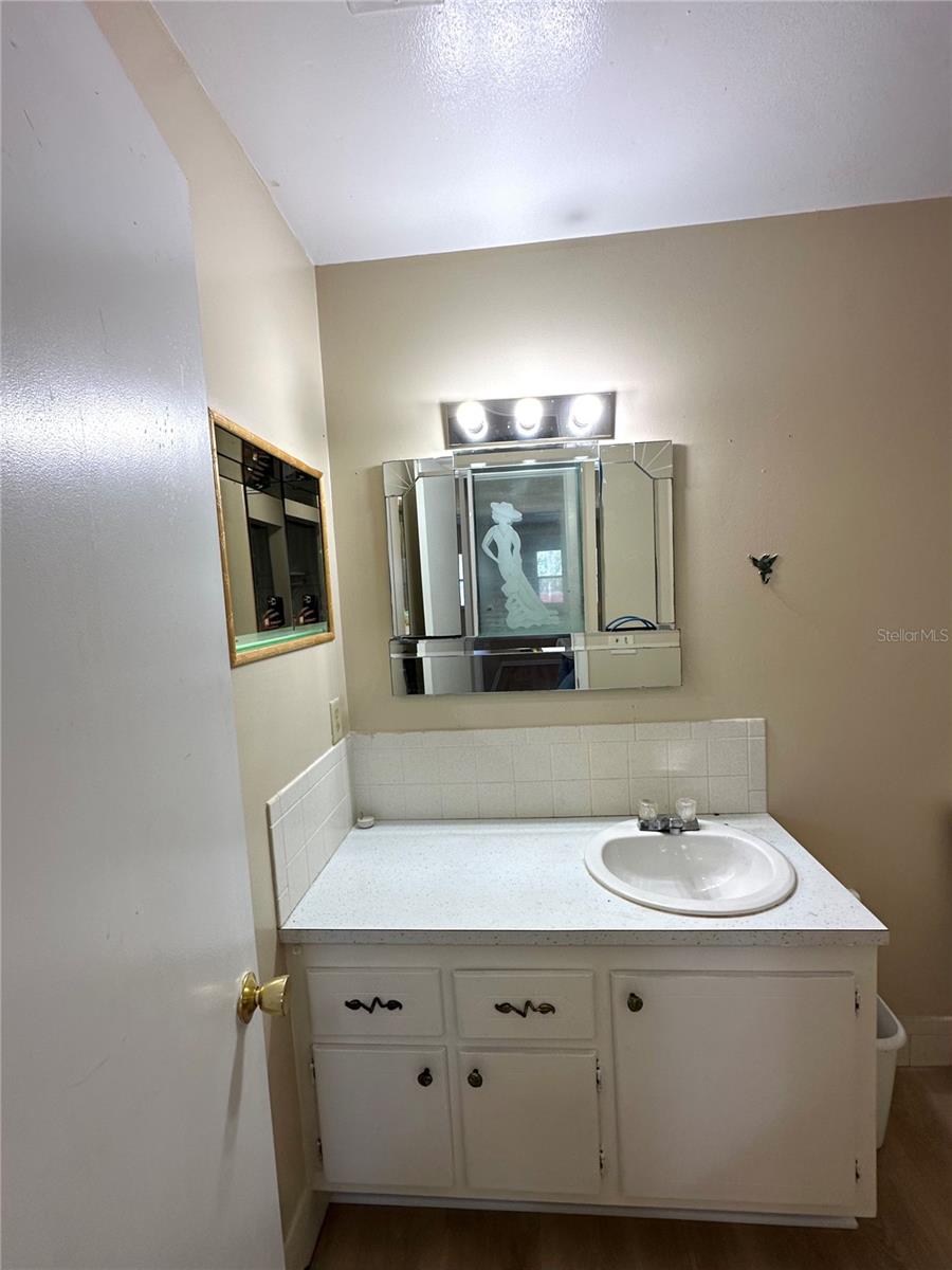 100 El Camino Dr #309 Property Photo 17