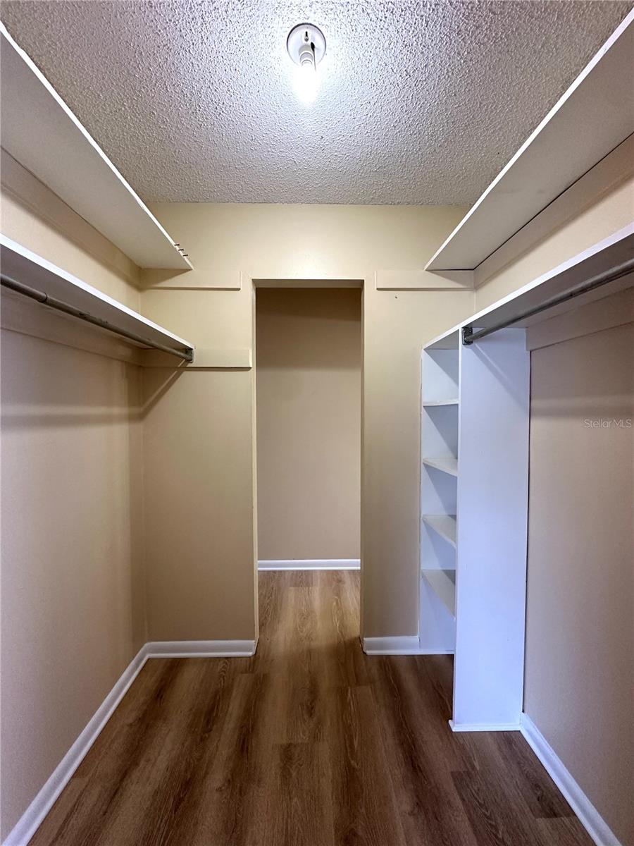 100 El Camino Dr #309 Property Photo 21