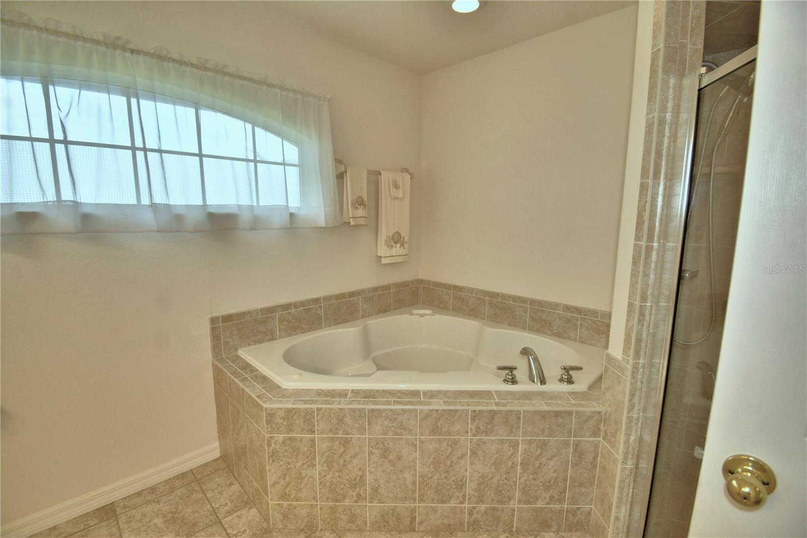 142 Morning Glory Cir Property Photo 26