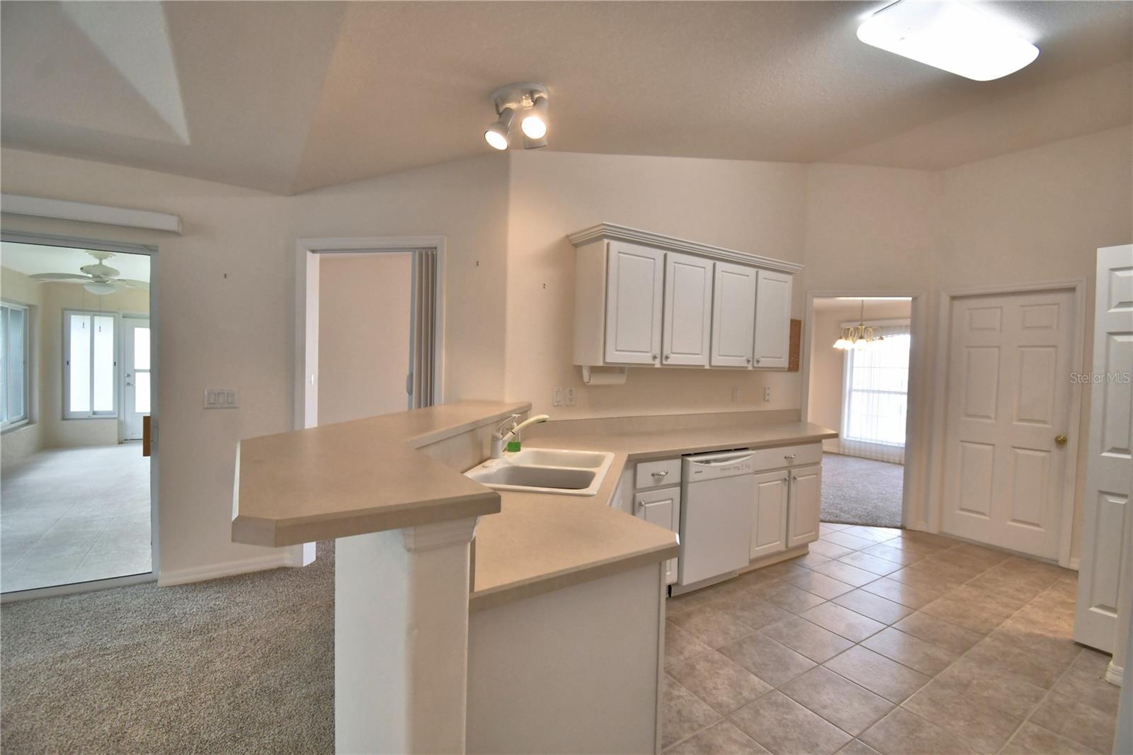 142 Morning Glory Cir Property Photo 34