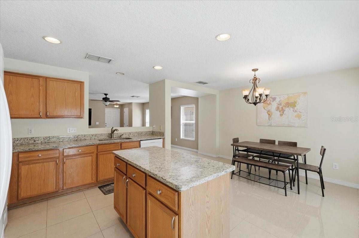 14852 Pellicer Dr Property Photo 9