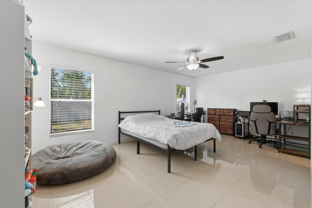 14852 Pellicer Dr Property Photo 12