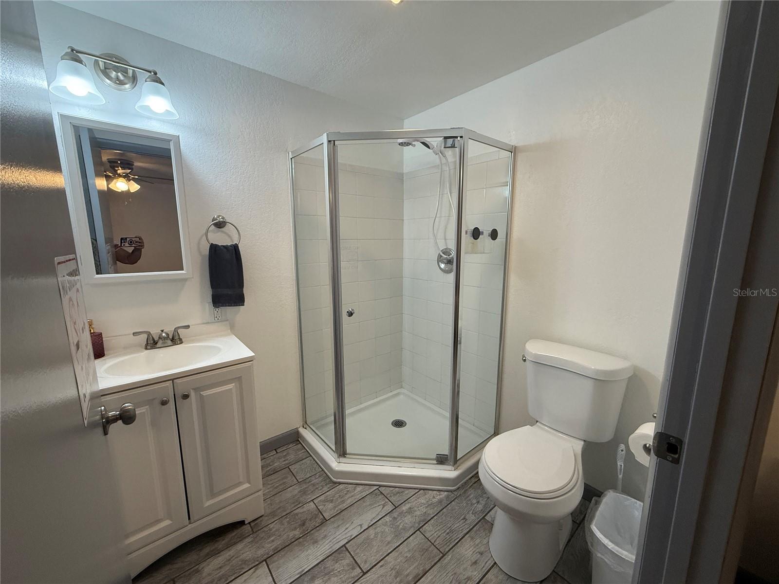 907 N Wabash Ave Property Photo 12