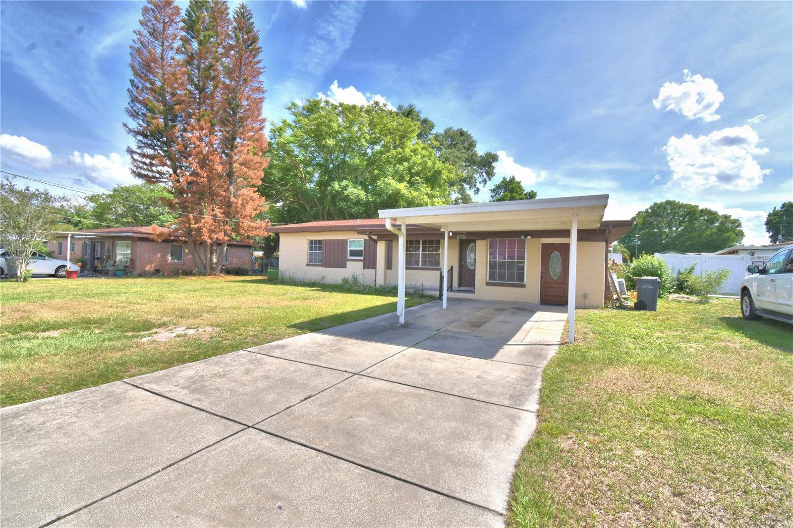 3006 Elm St Property Photo 3