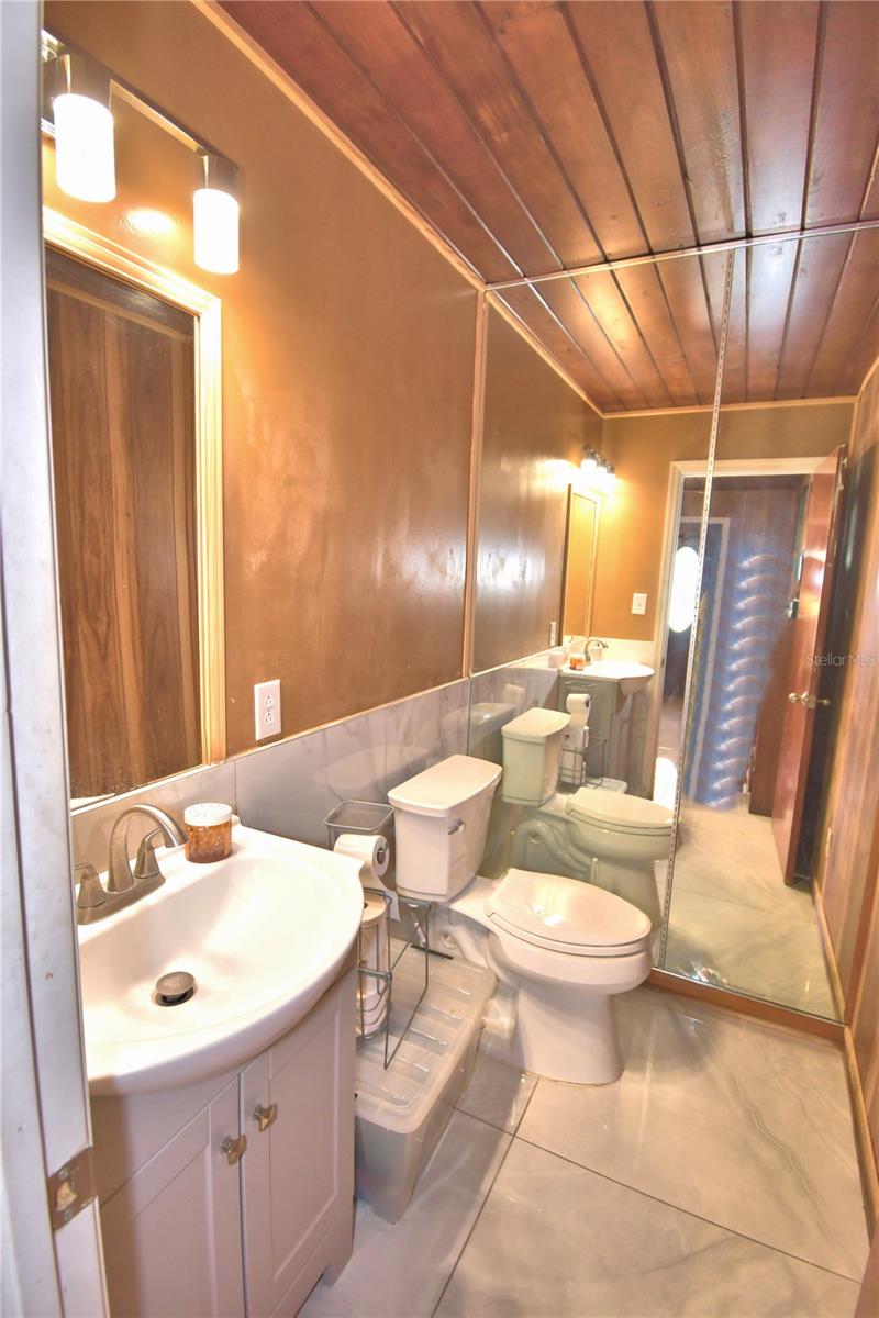 3006 Elm St Property Photo 11