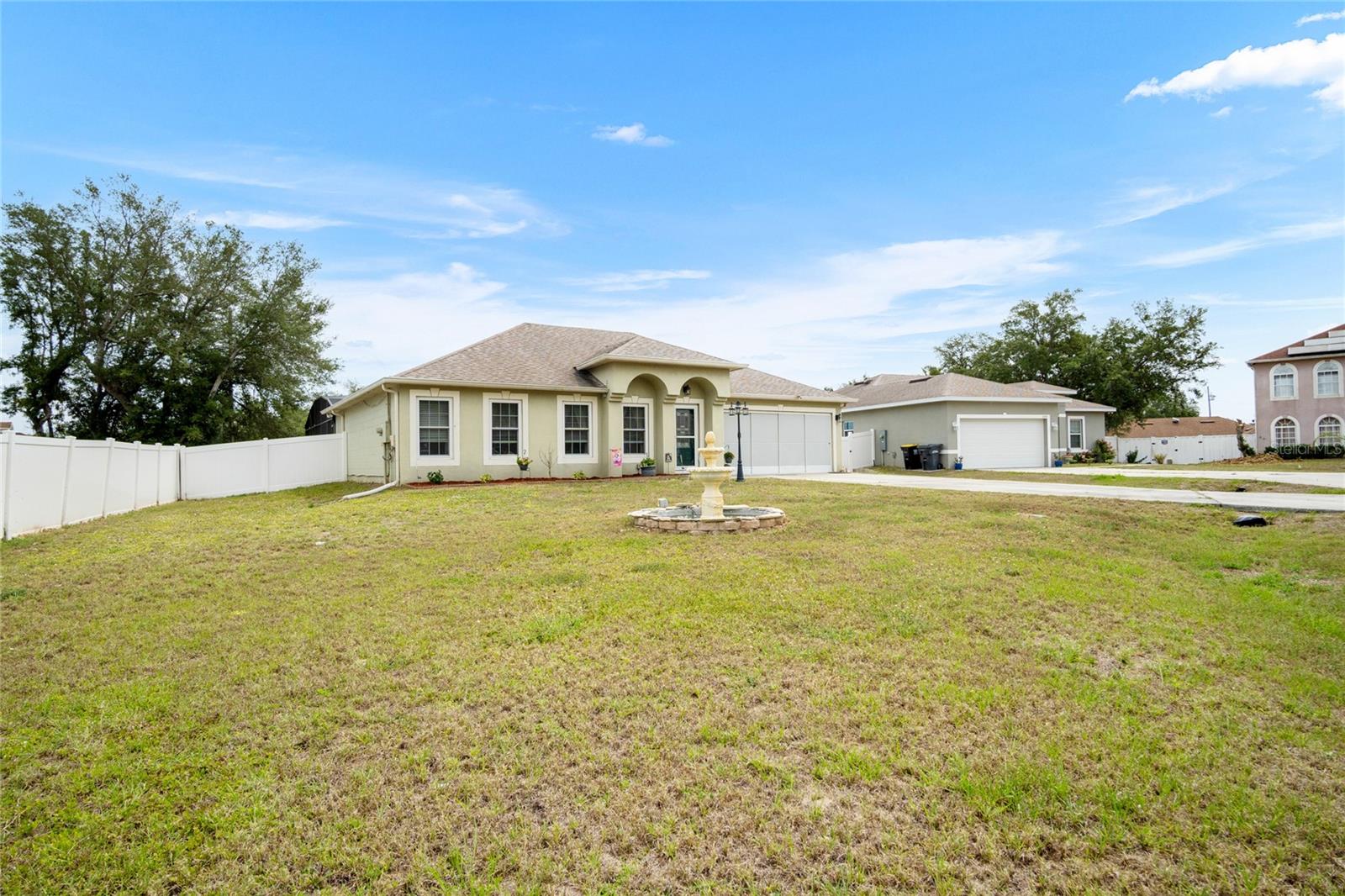 203 Flounder Pl Property Photo 1