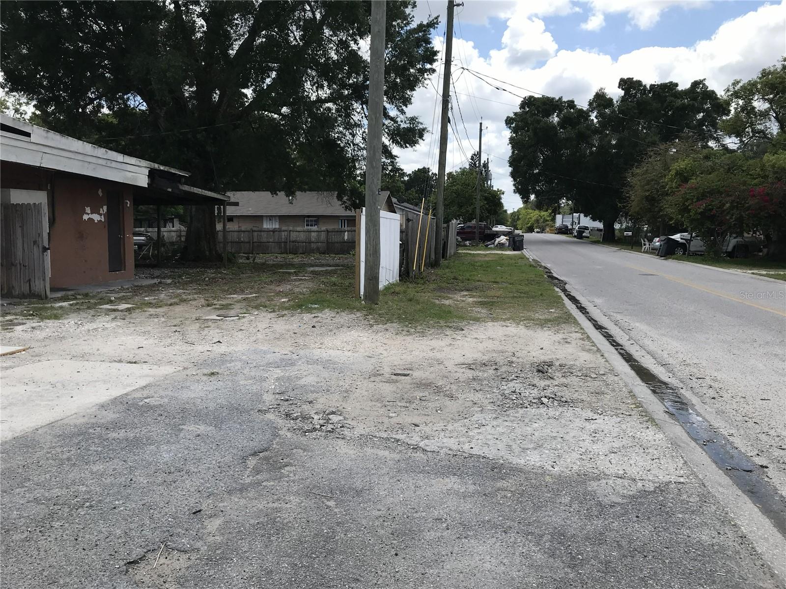 204 Snively Ave Property Photo 8