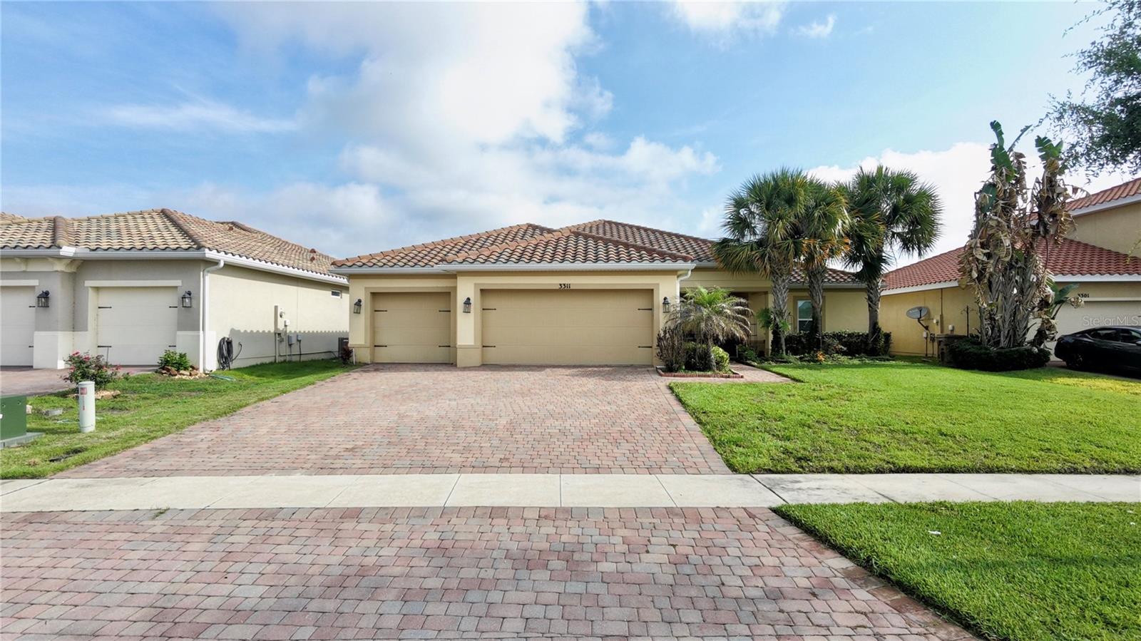 3311 Bent Paddle Dr Property Photo 1