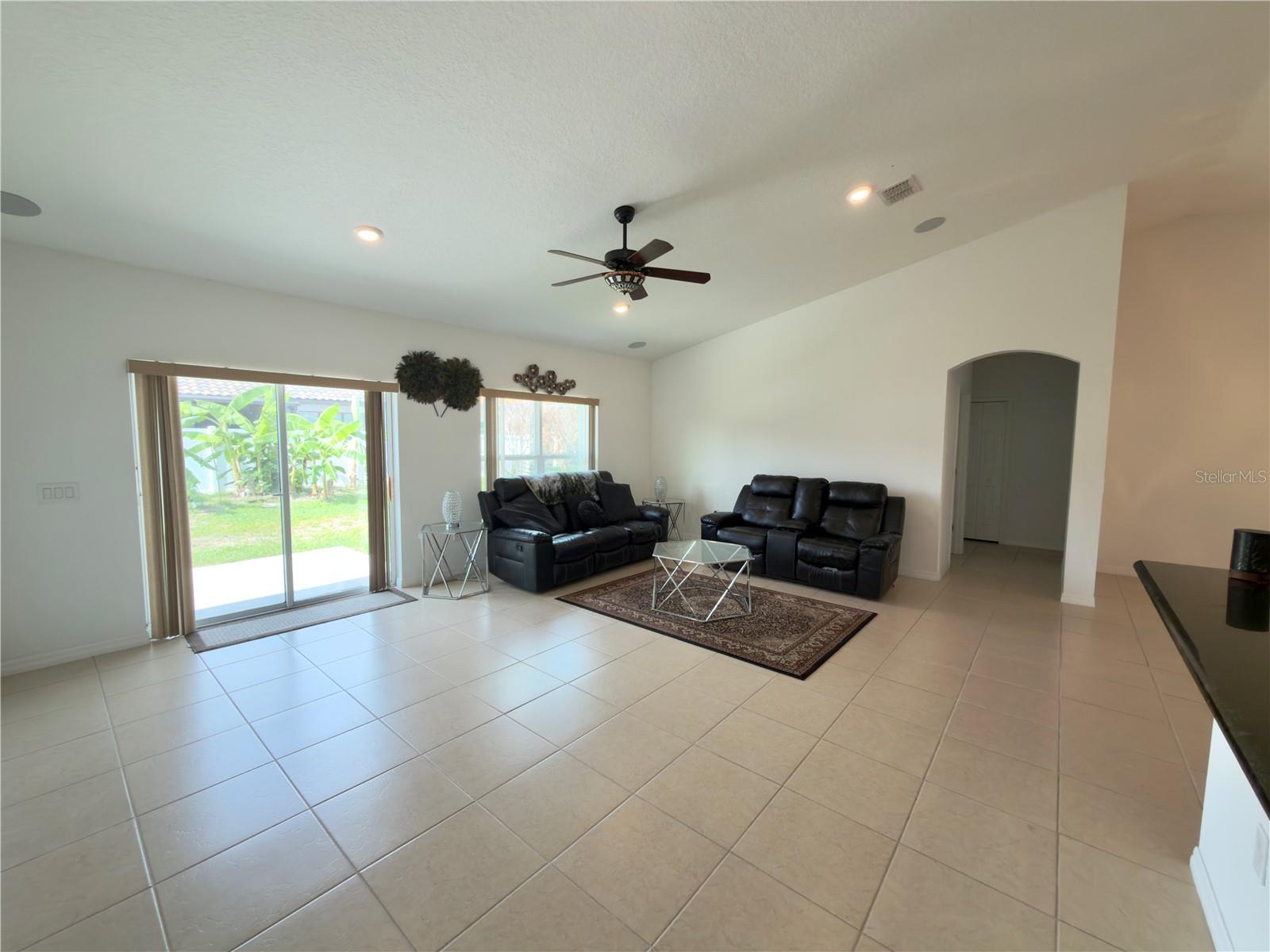3311 Bent Paddle Dr Property Photo 7