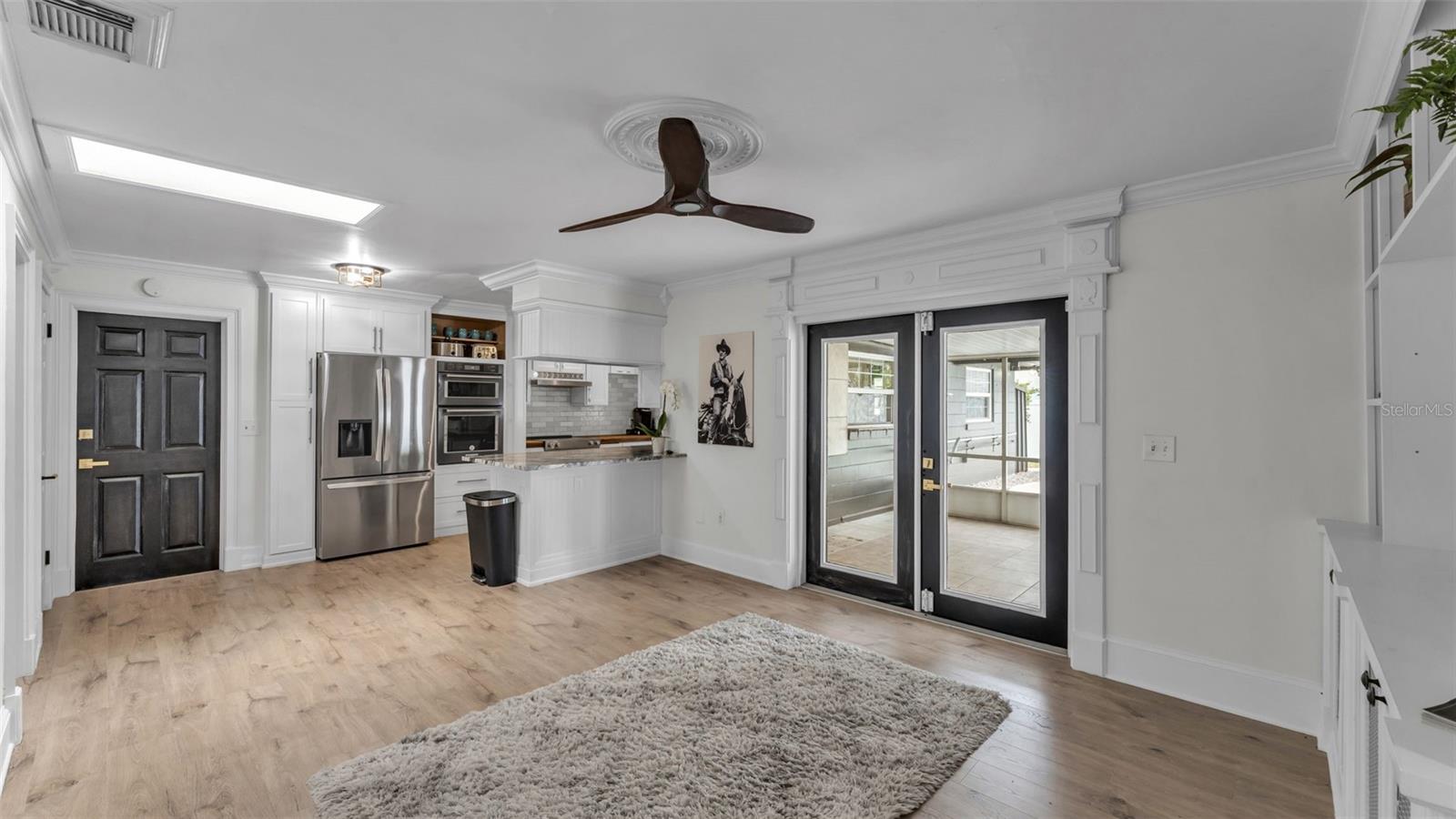 4301 Orangewood Loop E Property Photo 12