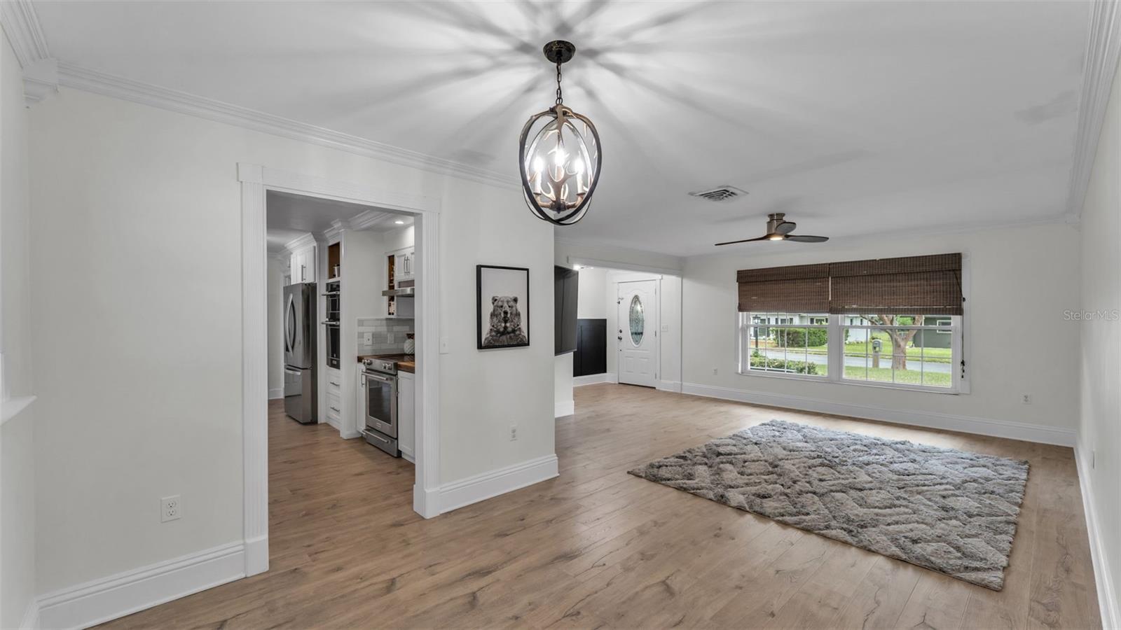4301 Orangewood Loop E Property Photo 18