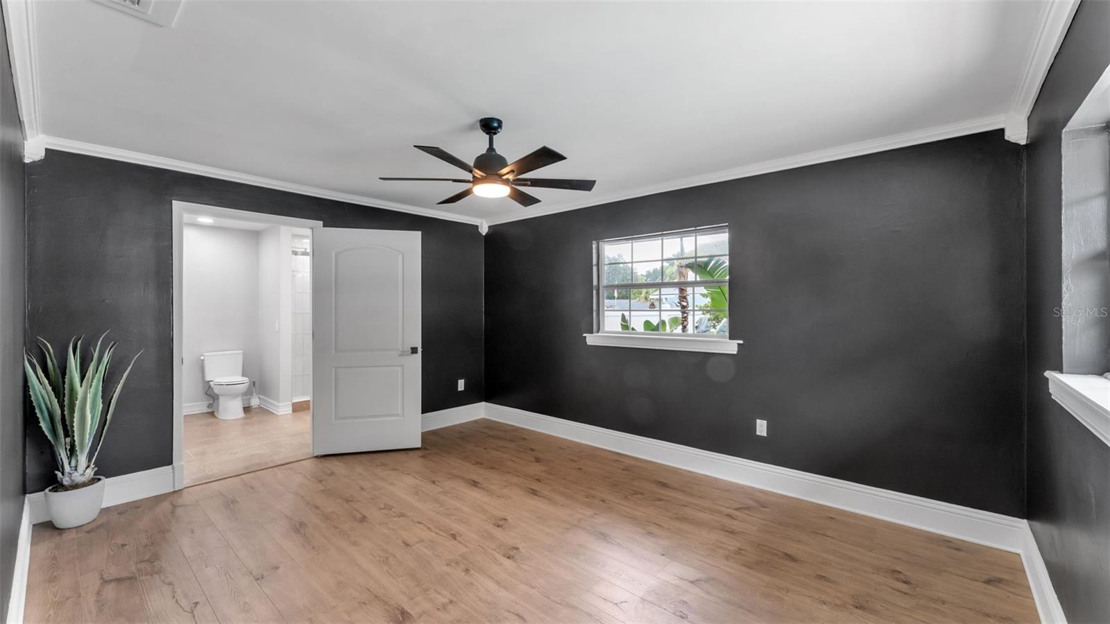 4301 Orangewood Loop E Property Photo 20