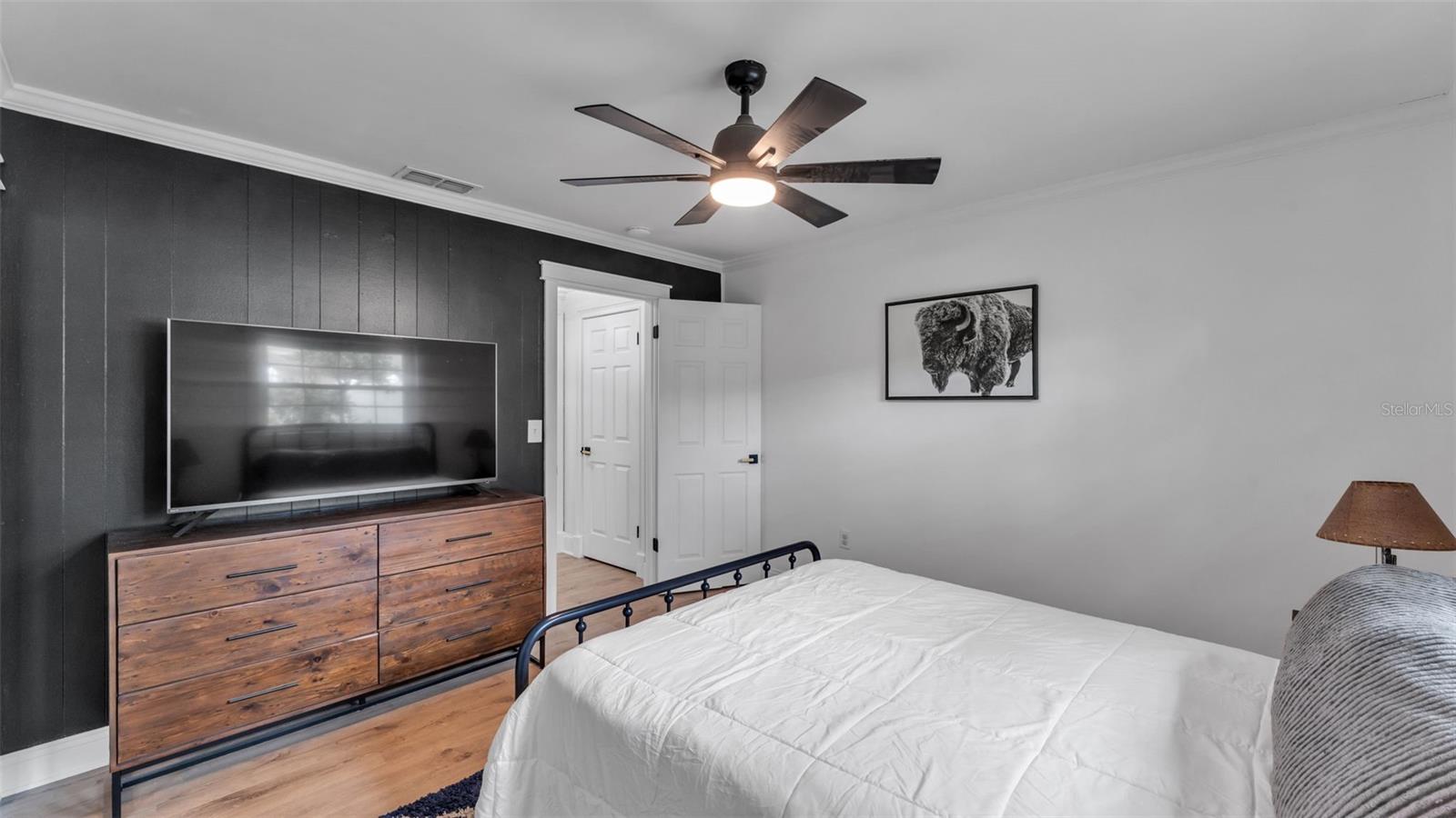 4301 Orangewood Loop E Property Photo 24